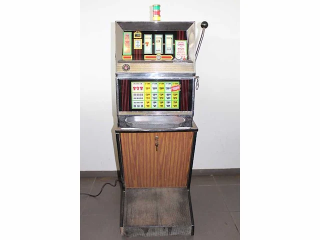 Bally - casino - slotmachine - afbeelding 2 van  7