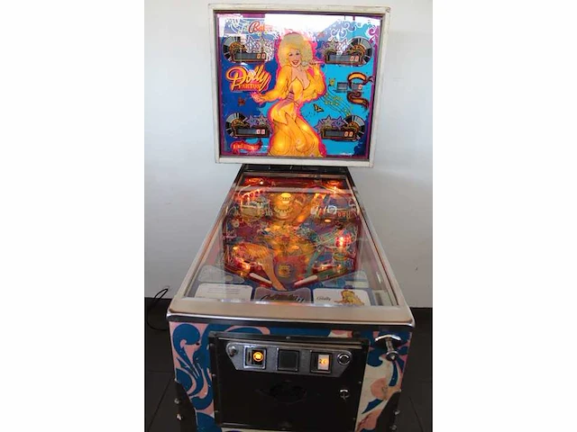 Bally - dolly parton - flipperkast - afbeelding 2 van  8