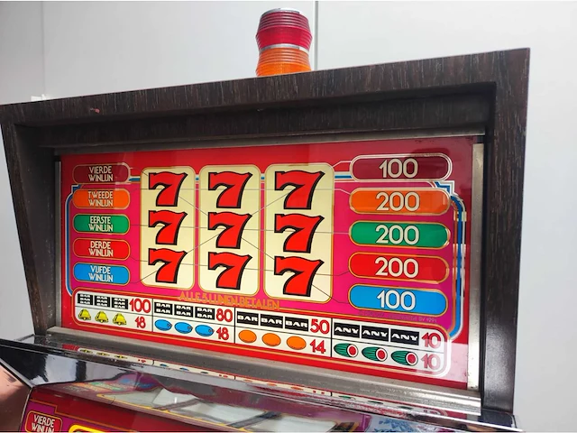 Bally - ee2325 - criss cross casino - slotmachine - 1991 - afbeelding 6 van  8