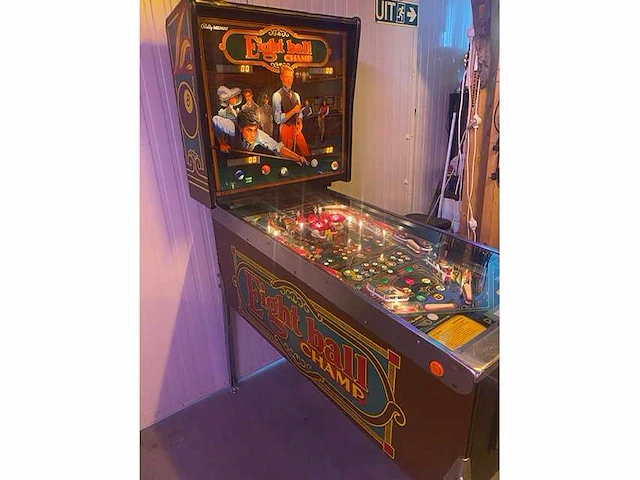 Bally - eight ball champ - flipperkast - afbeelding 4 van  7