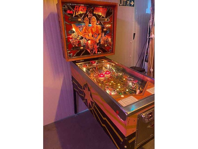 Bally - flash gordon - flipperkast - afbeelding 4 van  7