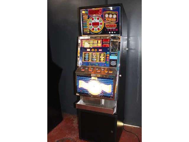 Bally - happy time - speelautomaat - afbeelding 2 van  5