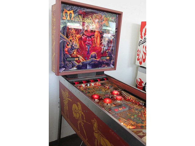 Bally - medusa - flipperkast - afbeelding 4 van  7