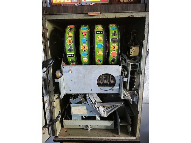 Bally - paymaster - speelautomaat - afbeelding 5 van  13