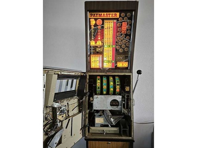 Bally - paymaster - speelautomaat - afbeelding 11 van  13