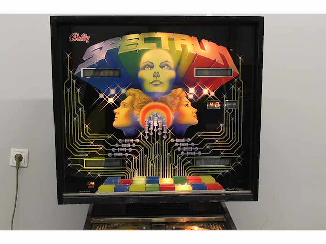 Bally - spectrum - flipperkast - afbeelding 1 van  9
