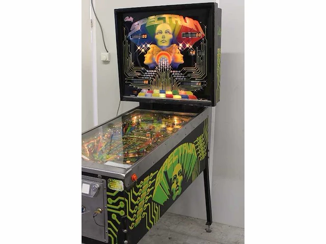 Bally - spectrum - flipperkast - afbeelding 3 van  9