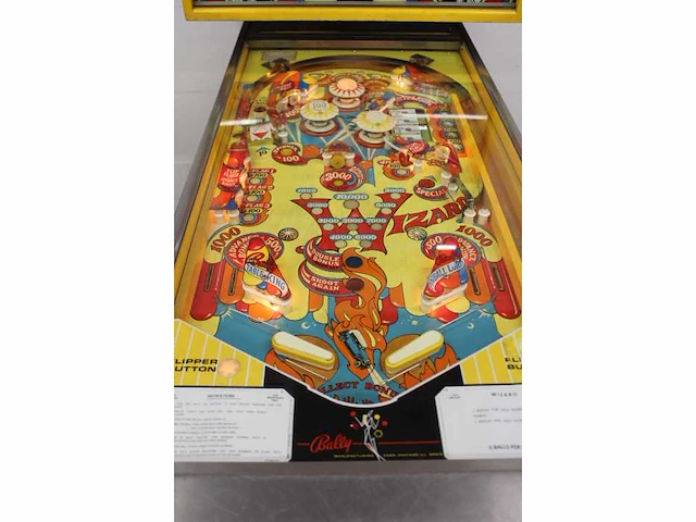 Bally - wizard - flipperkast - afbeelding 5 van  8