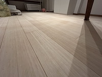 Bamboe parket (+/- 32 m²) - 3de verdiep - afbeelding 1 van  4