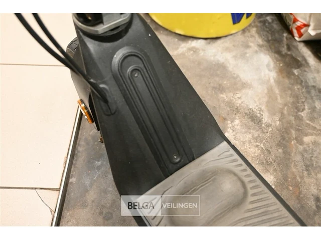 Bamox elektrische step - afbeelding 2 van  11