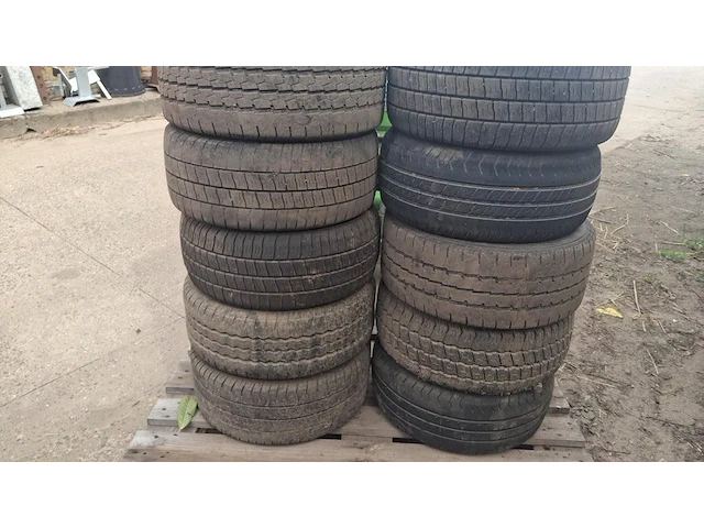 Banden 195/50r13 met velg - afbeelding 1 van  1