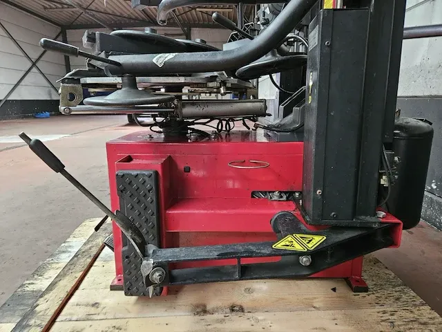 Banden demonteerapparaat tot 24” - afbeelding 7 van  8