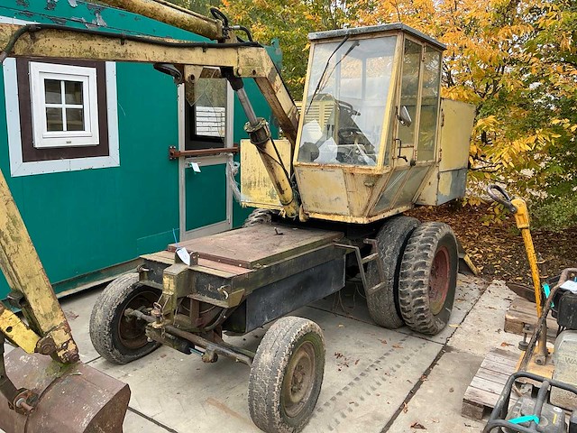 Banden graafmachine - afbeelding 4 van  11