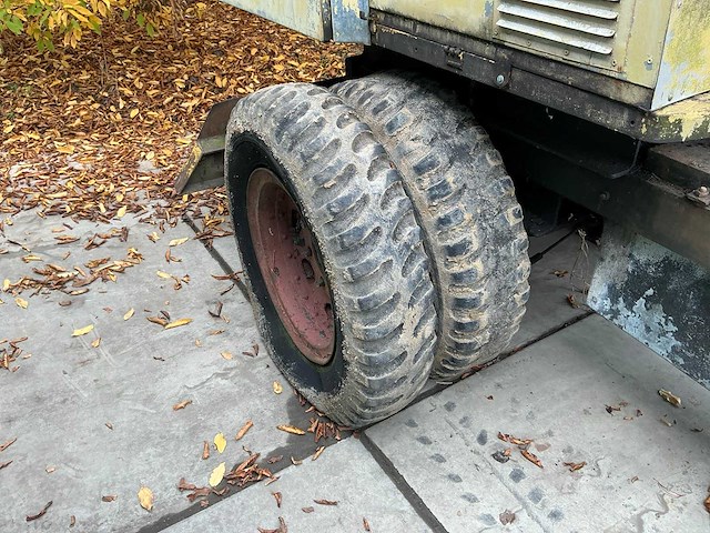Banden graafmachine - afbeelding 8 van  11