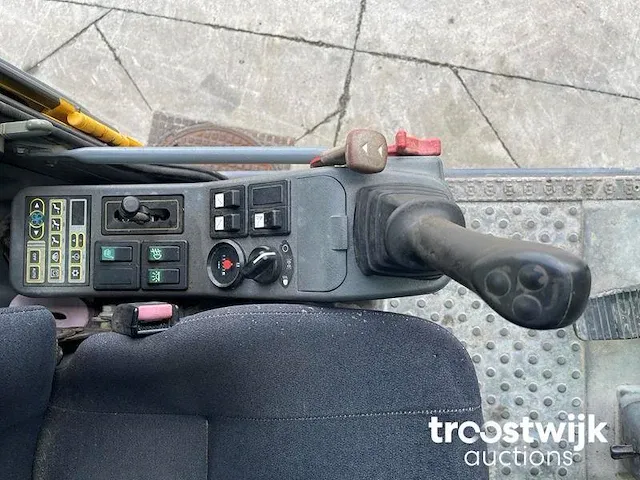 Banden graafmachine - afbeelding 16 van  25