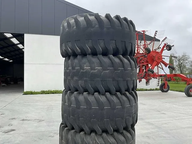 Banden met velgentractor loadmaster * 600/65 r23 - afbeelding 1 van  14