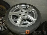 Banden op aluminium velgen - afbeelding 2 van  3