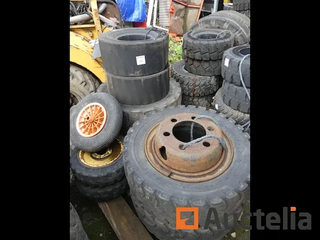 Banden voor heftruck - afbeelding 4 van  5