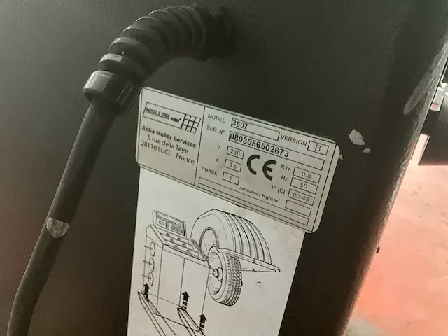 Bandenbalanceertoestel muller bem 3607 - afbeelding 11 van  14
