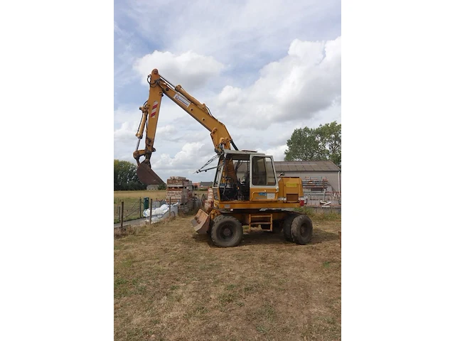 Bandenkraan liebherr - afbeelding 1 van  11