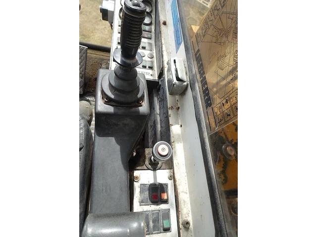Bandenkraan liebherr - afbeelding 11 van  11
