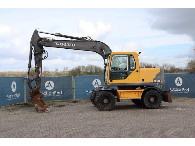 Bandenkraan volvo ew160b diesel - afbeelding 1 van  1