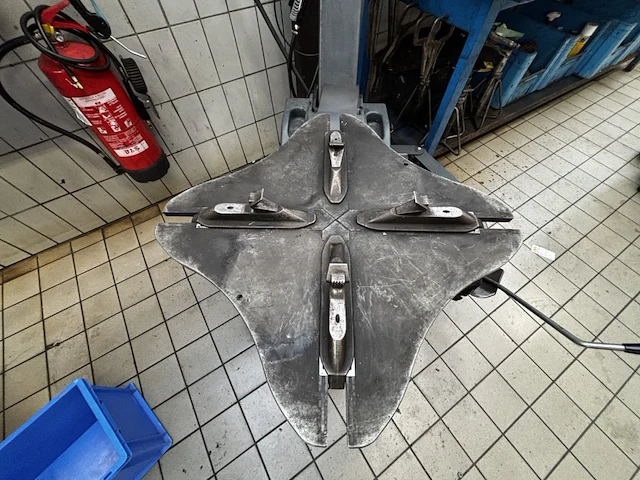 Bandenmachine bosch tc 20 - afbeelding 6 van  11