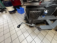 Bandenmachine bosch tc 20 - afbeelding 8 van  11