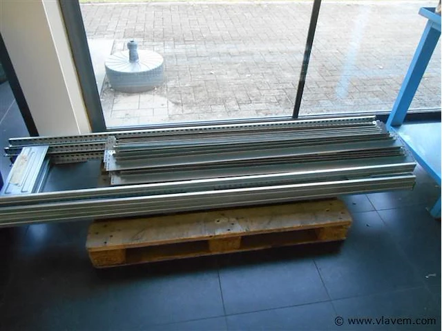 Bandenrek 200x43x300 - afbeelding 3 van  3