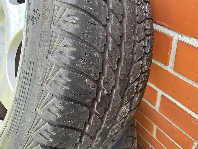 Bandenset mastersteel(winter) 205/55 r16 - afbeelding 5 van  6