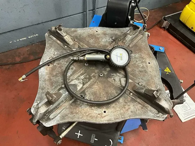 Bandenwisselmachine giuliano s222 - afbeelding 5 van  8