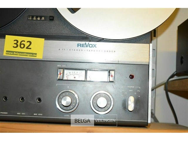 Bandrecorder revox met extra banden - afbeelding 2 van  4
