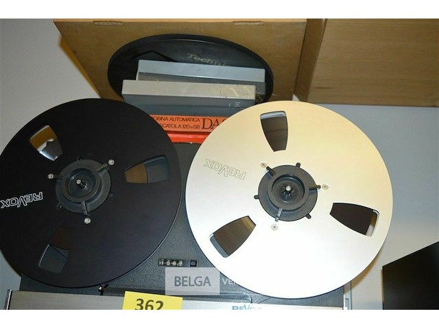 Bandrecorder revox met extra banden - afbeelding 4 van  4