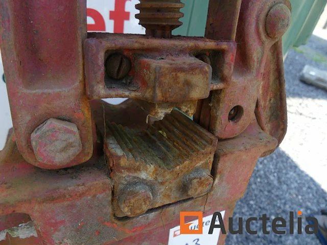 Bankschroef van de verwarmingsmonteur - afbeelding 1 van  5