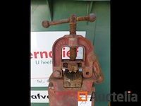 Bankschroef van de verwarmingsmonteur - afbeelding 3 van  5