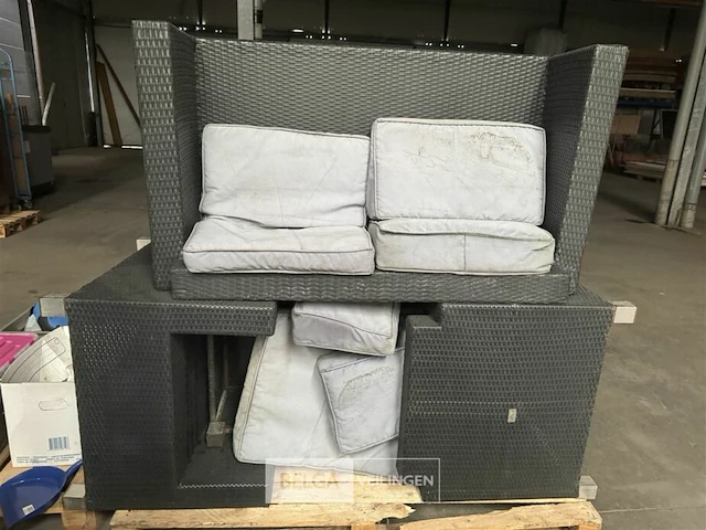 Bankstel 2x 1-zit 1x 2-zit met tafel en kussens voor buiten - afbeelding 4 van  5