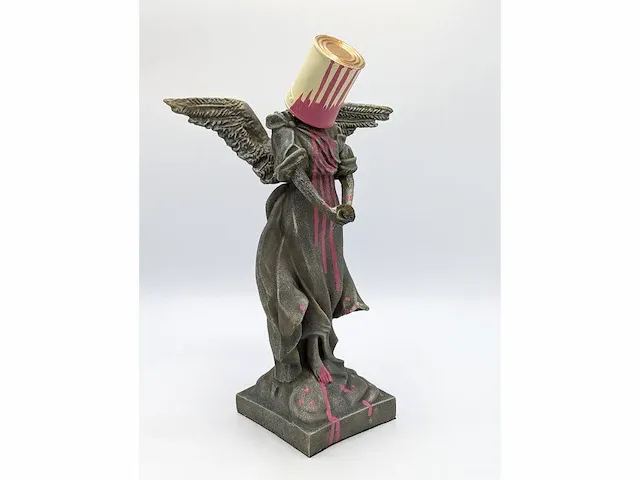 Banksy - sculptuur angel buste - afbeelding 2 van  9