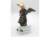 Banksy - sculptuur angel buste - afbeelding 9 van  9