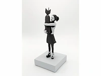 Banksy - sculptuur bomb hugger
