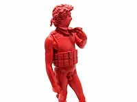 Banksy - sculptuur david (rode editie) - afbeelding 2 van  11