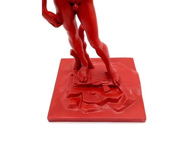 Banksy - sculptuur david (rode editie) - afbeelding 6 van  11