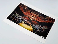 Banksy (1974), gebaseerd op - gedecentraliseerd parlement - afbeelding 6 van  7