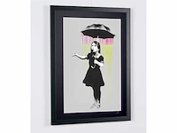 Banksy (after) - "umbrella girl - (pink and yellow rain) - 70x50 cm - limited edition 30 stuks - certificaat - afbeelding 4 van  7
