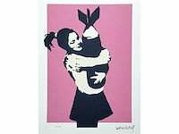 Banksy (geboren 1974), gebaseerd op - bomb hugger