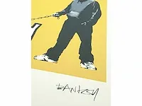 Banksy (geboren 1974), gebaseerd op - harking dog - afbeelding 3 van  5