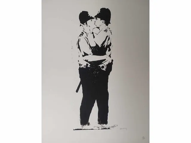 Banksy kissing cops - afbeelding 1 van  2