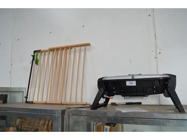 Barbecue tafelmodel campingaz fargo , trappenhek - afbeelding 1 van  8