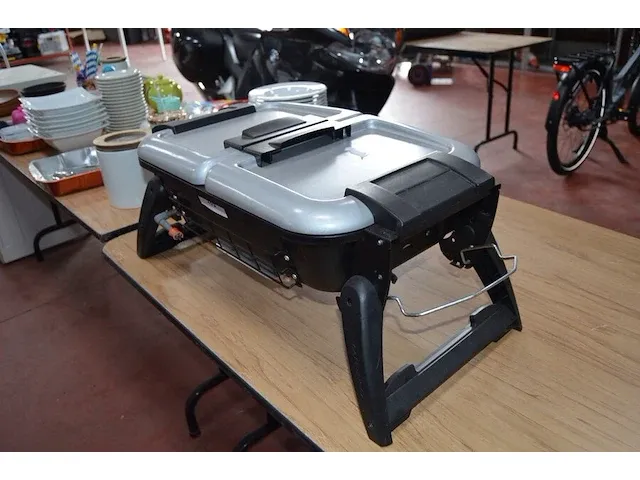 Barbecue tafelmodel campingaz fargo , trappenhek - afbeelding 6 van  8