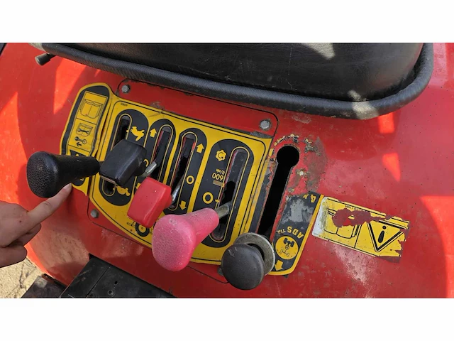 Barbieri hydrotrac 4x4 minitractor - afbeelding 7 van  24