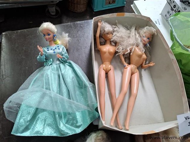 Barbie's - afbeelding 3 van  3